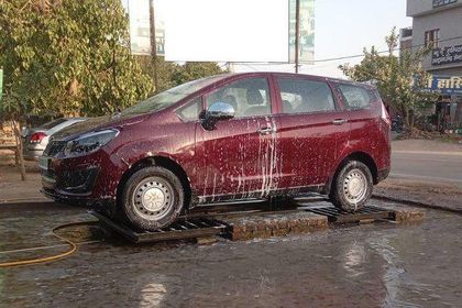 2019 Mahindra Marazzo M2 BSIV