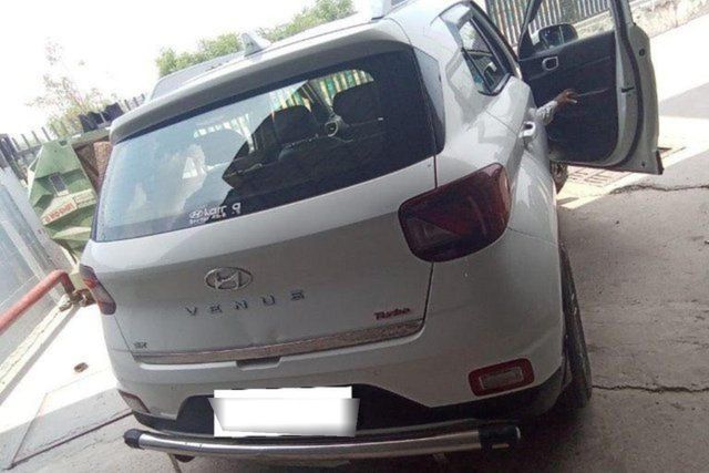 Hyundai Venue SX Turbo Second-hand 2022 Hyundai Venue SX Turbo for sale in Greater Noida