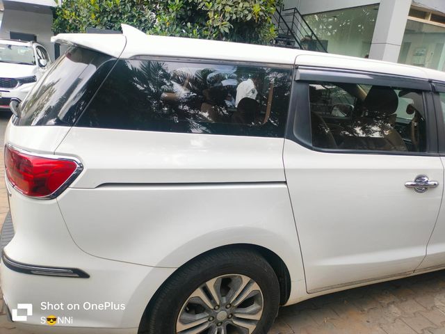 Second-hand 2022 Kia Carnival Premium 8 STR for sale in Bangalore