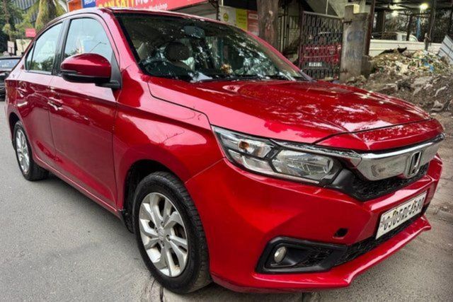 Honda Amaze V CVT Diesel BSIV Second-hand 2018 Honda Amaze V CVT Diesel BSIV for sale in Surat