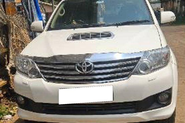 Toyota Fortuner 4x2 AT Second-hand 2015 Toyota Fortuner 4x2 AT for sale in Belgaum