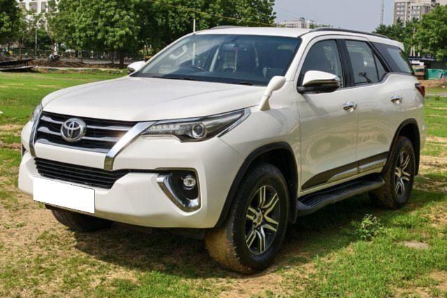Toyota Fortuner 2.8 2WD MT BSIV Second-hand 2019 Toyota Fortuner 2.8 2WD MT BSIV for sale in Ahmedabad