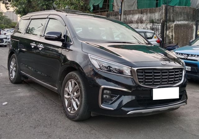 Second-hand 2020 Kia Carnival Limousine for sale in Mumbai