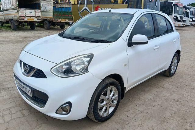 Nissan Micra XV CVT Second-hand 2016 Nissan Micra XV CVT for sale in Ahmedabad