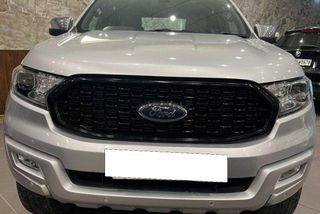 Used 3.2 Titanium AT 4X4