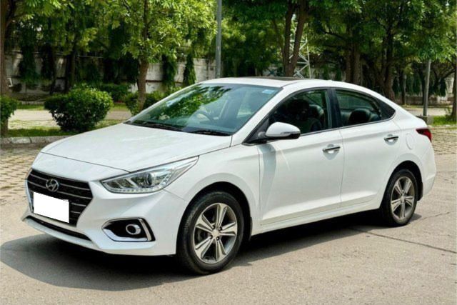 Second-hand 2019 Hyundai Verna VTVT 1.6 AT SX Plus for sale in New Delhi