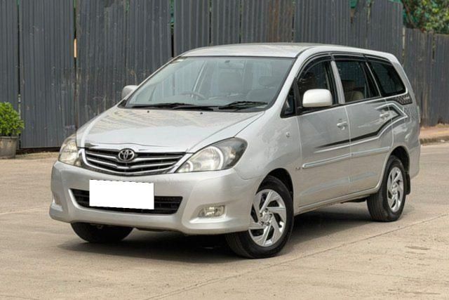 Toyota Innova 2.5 G4 Diesel 8-seater Second-hand 2009 Toyota Innova 2.5 G4 Diesel 8-seater for sale in Mumbai