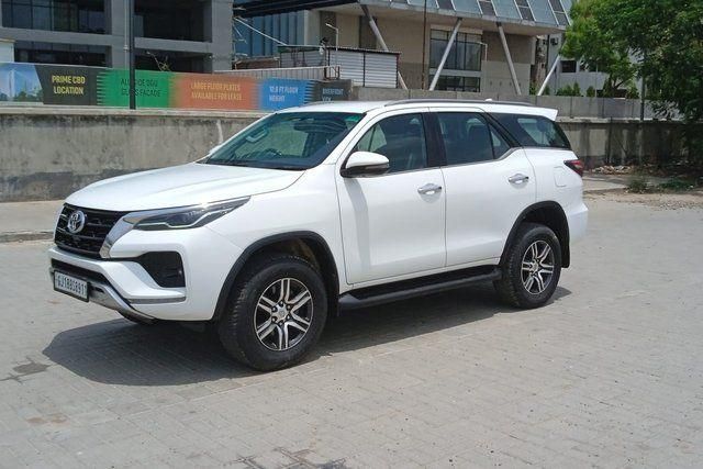 Second-hand 2023 Toyota Fortuner 4X2 Diesel AT for sale in Ahmedabad
