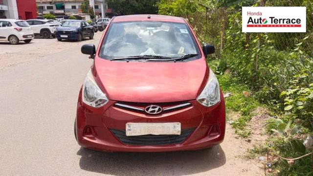 Hyundai EON D Lite Second-hand 2013 Hyundai EON D Lite for sale in Ahmedabad