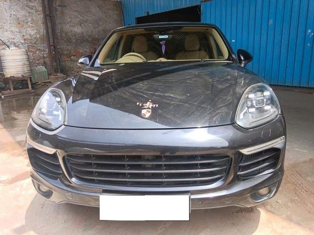 Second-hand 2018 Porsche Cayenne S Diesel Platinum Edition for sale in Jaipur