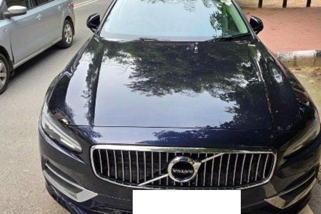Volvo S90 D4 Inscription BSIV Second-hand 2017 Volvo S90 D4 Inscription BSIV for sale in New Delhi