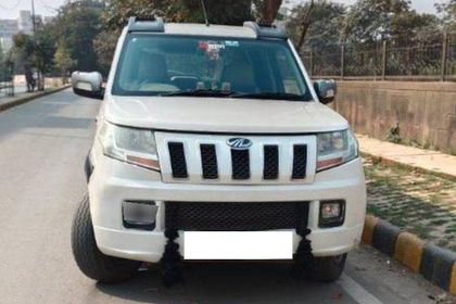 2017 Mahindra TUV 300 T8