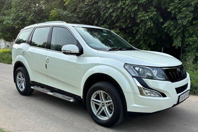 Mahindra XUV500 W6 2WD Second-hand 2015 Mahindra XUV500 W6 2WD for sale in Chandigarh