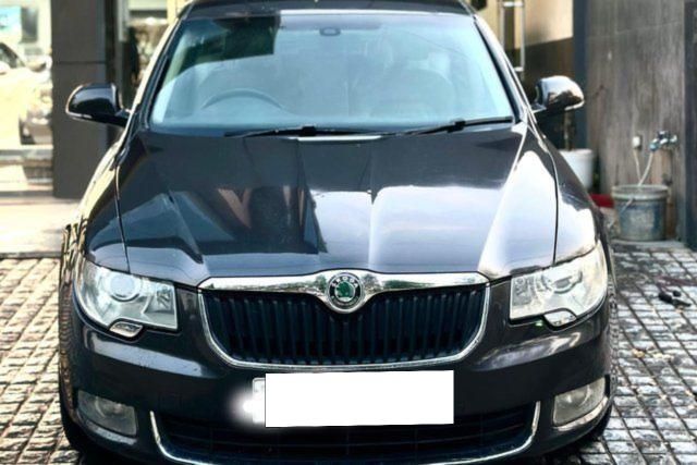 Second-hand 2011 Skoda Superb Elegance 1.8 TSI for sale in Chandigarh