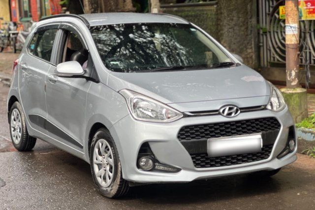 Hyundai Grand i10 1.2 Kappa Sportz BSIV Second-hand 2019 Hyundai Grand i10 1.2 Kappa Sportz BSIV for sale in Kolkata
