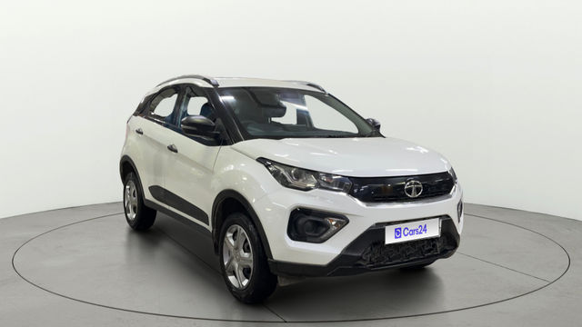 Tata Nexon XM Second-hand 2023 Tata Nexon XM for sale in Indore