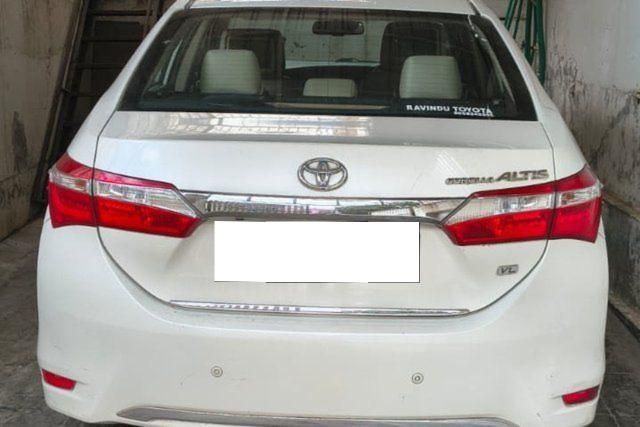 Toyota Corolla Altis VL AT Second-hand 2015 Toyota Corolla Altis VL AT for sale in Bangalore