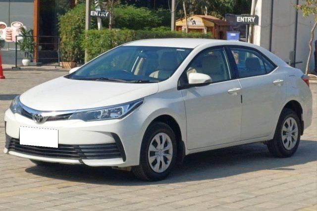 Toyota Corolla Altis 1.4 DGL Second-hand 2019 Toyota Corolla Altis 1.4 DGL for sale in Ahmedabad