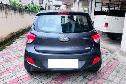 Used Magna CNG