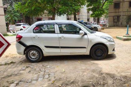 2016 Maruti Suzuki Swift Dzire एलएक्सआई ऑप्शन