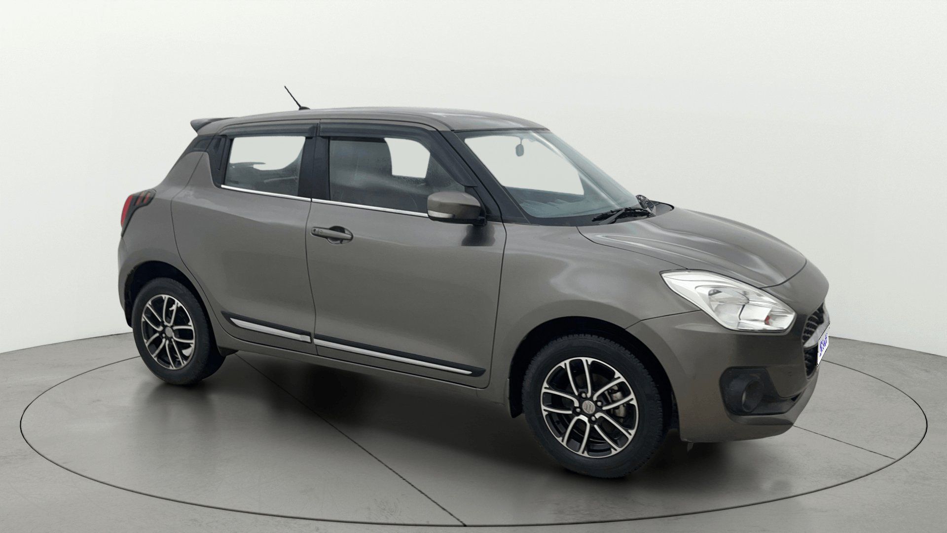 Buy Used Maruti Suzuki Swift ZXI of 2021 model @ 6,39,440 INR in