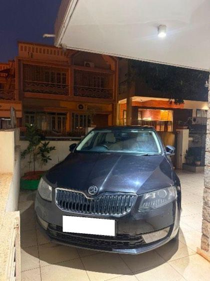 2015 Skoda Octavia Elegance 1.8 TSI AT