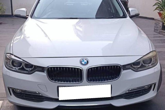 Second-hand 2013 BMW 3 Series 320d Luxury Line for sale in Lucknow