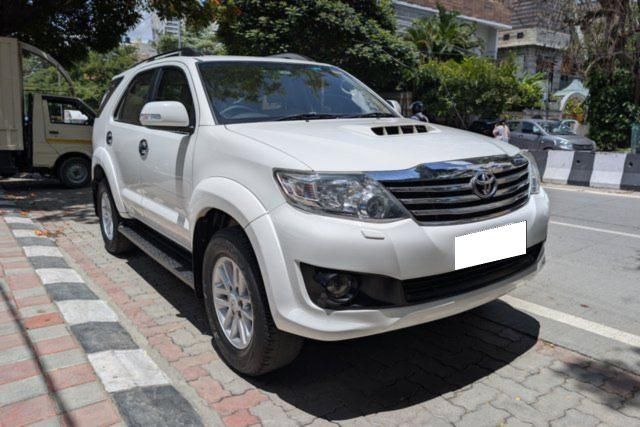 Toyota Fortuner 4x4 MT Second-hand 2014 Toyota Fortuner 4x4 MT for sale in Bangalore