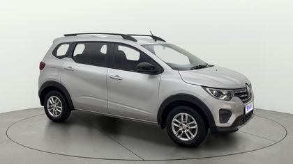 2022 Renault Triber RXT बीएस6