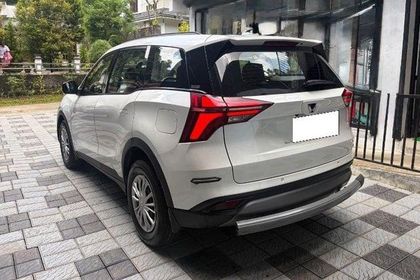 2022 Mahindra XUV700 एएक्स3 बीएस6