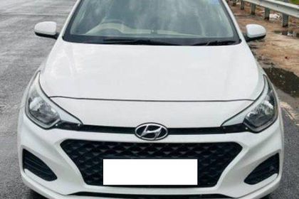 2018 Hyundai i20 1.2 मैग्ना एग्जीक्यूटिव