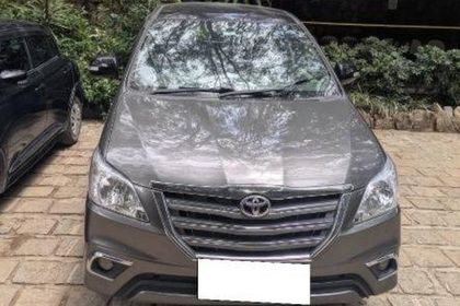 2012 Toyota Innova 2.5 G1 BSIV