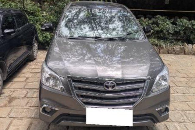 Toyota Innova 2.5 G1 BSIV Second-hand 2012 Toyota Innova 2.5 G1 BSIV for sale in Ramanagara