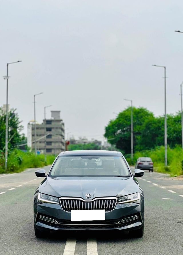 Skoda Superb Laurin & klement BSVI Second-hand 2022 Skoda Superb Laurin & klement BSVI for sale in New Delhi