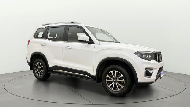 Mahindra Scorpio N Z8 AT Second-hand 2024 Mahindra Scorpio N Z8 AT for sale in Gurgaon