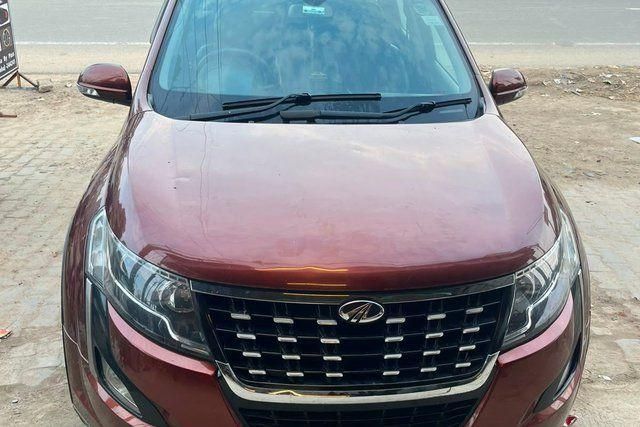 Second-hand 2019 Mahindra XUV500 W7 बीएस4 for sale in Gurgaon
