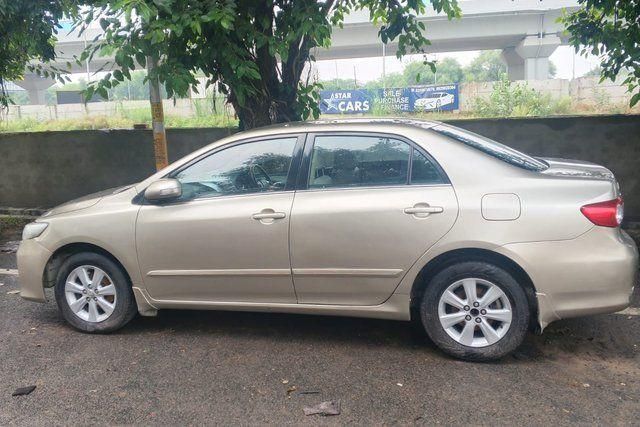 Toyota Corolla Altis 1.8 VL AT Second-hand 2011 Toyota Corolla Altis 1.8 VL AT for sale in New Delhi