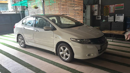 2011 Honda City V AT