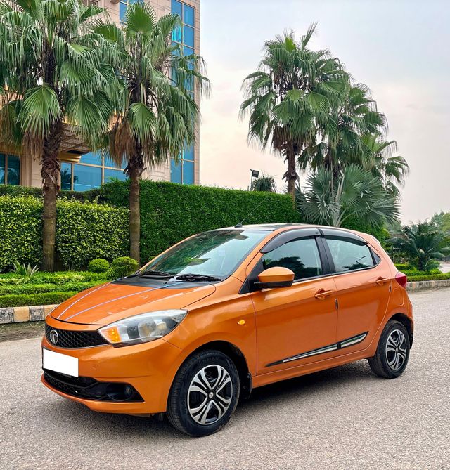 Tata Tiago 1.2 Revotron XTA Second-hand 2017 Tata Tiago 1.2 Revotron XTA for sale in New Delhi
