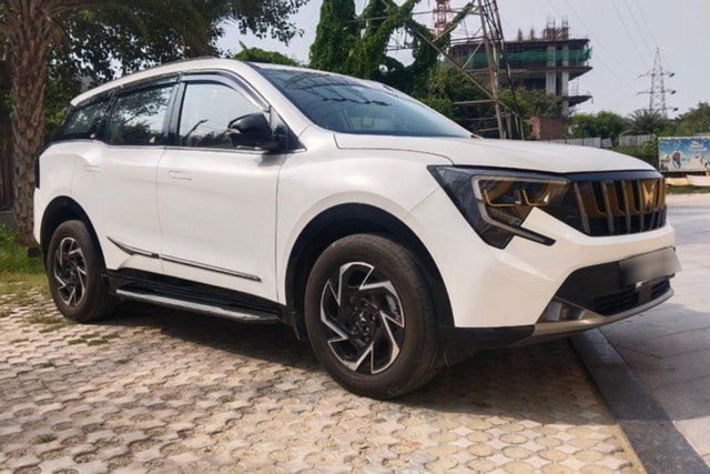 Second-hand 2026 Mahindra XUV 7XO AX7T AT for sale in Noida