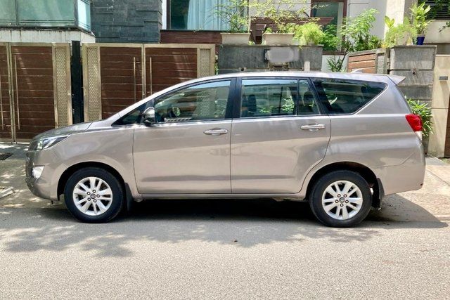 Toyota Innova Crysta 2.4 GX MT BSIV Second-hand 2019 Toyota Innova Crysta 2.4 GX MT BSIV for sale in New Delhi