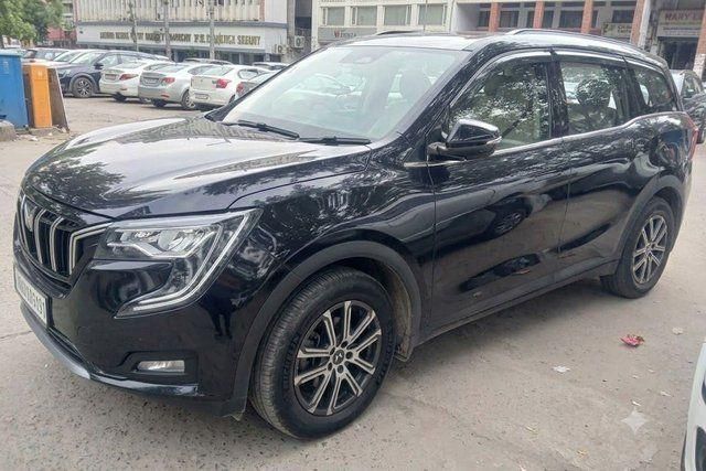 Second-hand 2023 Mahindra XUV700 AX7 AT BSVI for sale in Chandigarh