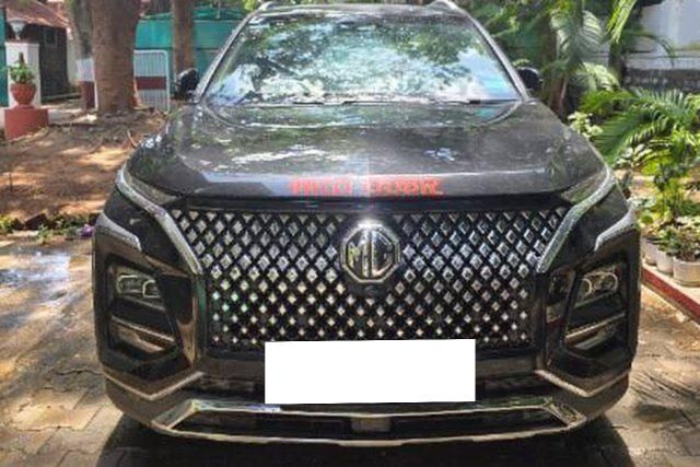 MG Hector Plus Savvy Pro CVT 7 Str 2023-2025 Second-hand 2024 MG Hector Plus Savvy Pro CVT 7 Str 2023-2025 for sale in Pune