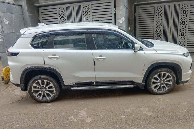 Second-hand 2024 Maruti Suzuki Grand Vitara डेल्टा एटी for sale in New Delhi