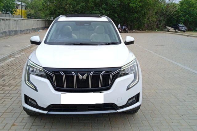 Second-hand 2023 Mahindra XUV700 एएक्स7 डीजल AT लक्ज़री Pack बीएस6 for sale in Ahmedabad