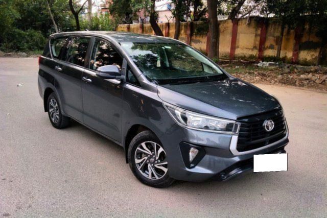 Second-hand 2022 Toyota Innova Crysta 2.4 GX 7 STR AT for sale in New Delhi
