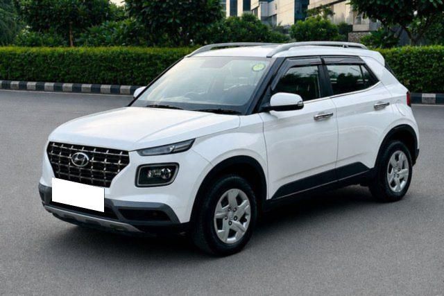 Hyundai Venue S Plus Second-hand 2021 Hyundai Venue S Plus for sale in New Delhi