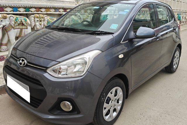 Second-hand 2014 Hyundai Grand i10 Magna for sale in Indore