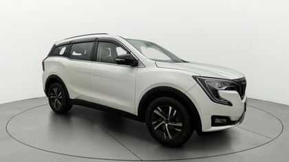 2025 Mahindra XUV700 एएक्स3 5Str