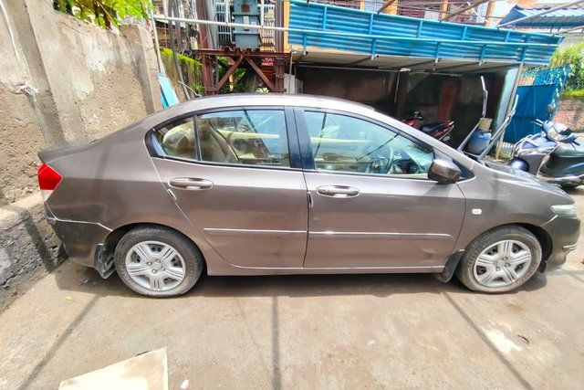 Second-hand 2010 Honda City 1.5 S MT for sale in North 24 Parganas